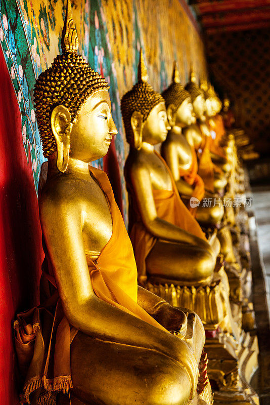 金佛雕像，Wat Arun，曼谷，泰国